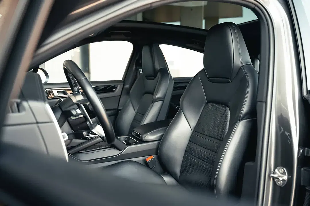Porsche Cayenne E-Hybrid Coupe - Thumbnail 7