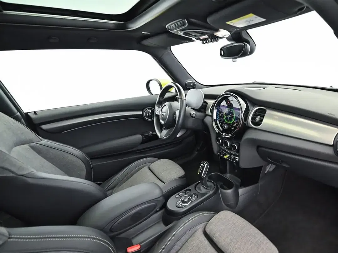 MINI Cooper SE - Thumbnail 11
