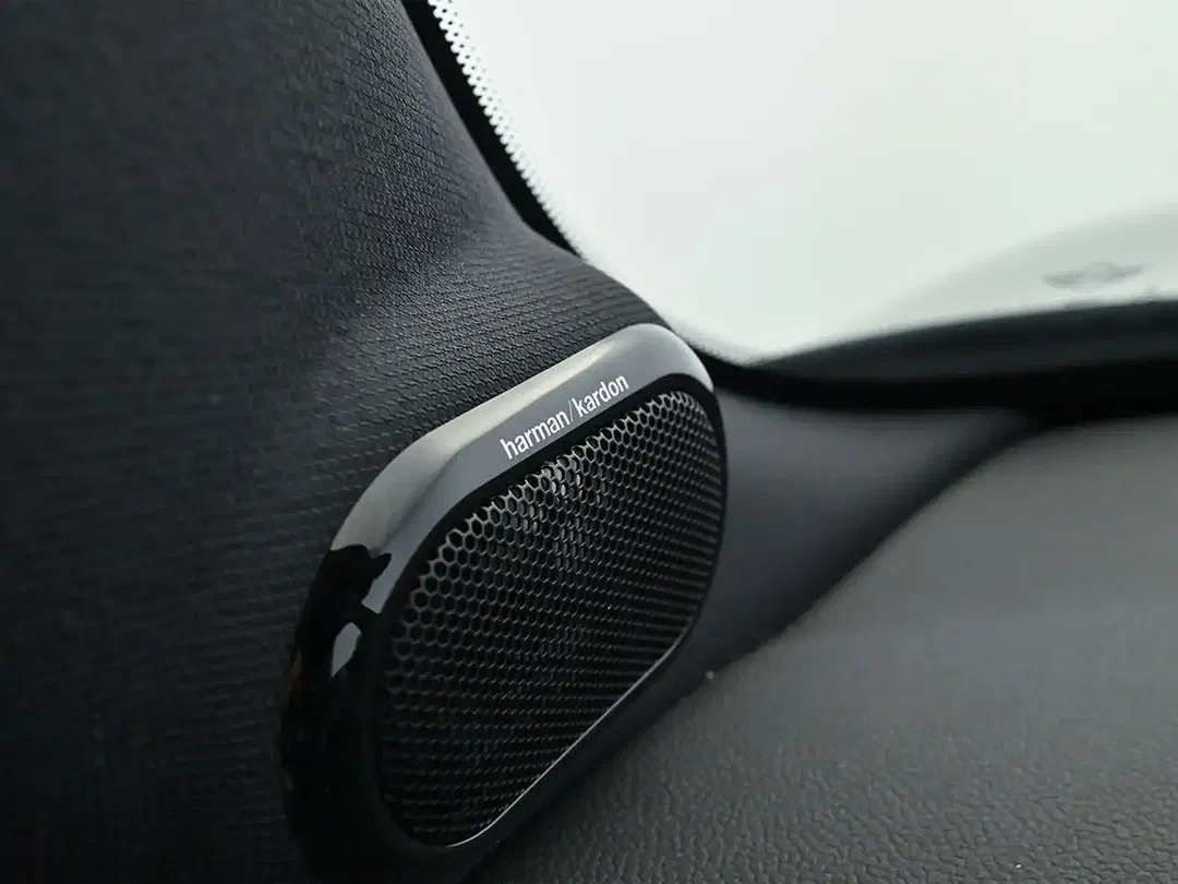 MINI Cooper SE - Thumbnail 15
