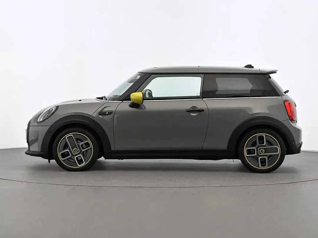 MINI Cooper SE - Thumbnail 4