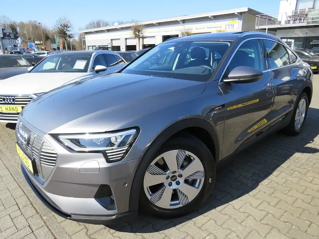 Audi e-tron 55 quattro Sportback - foto 1