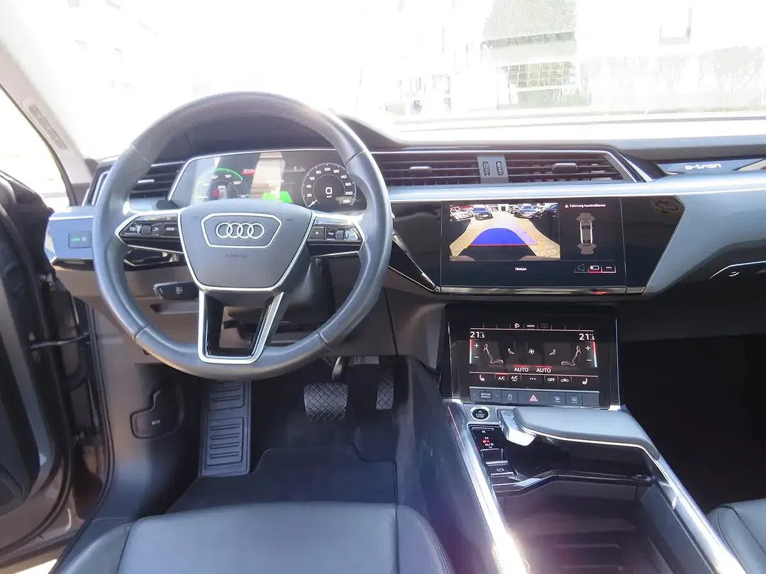 Audi e-tron 55 quattro Sportback - Thumbnail 10