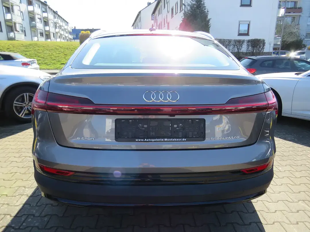 Audi e-tron 55 quattro Sportback - Thumbnail 5