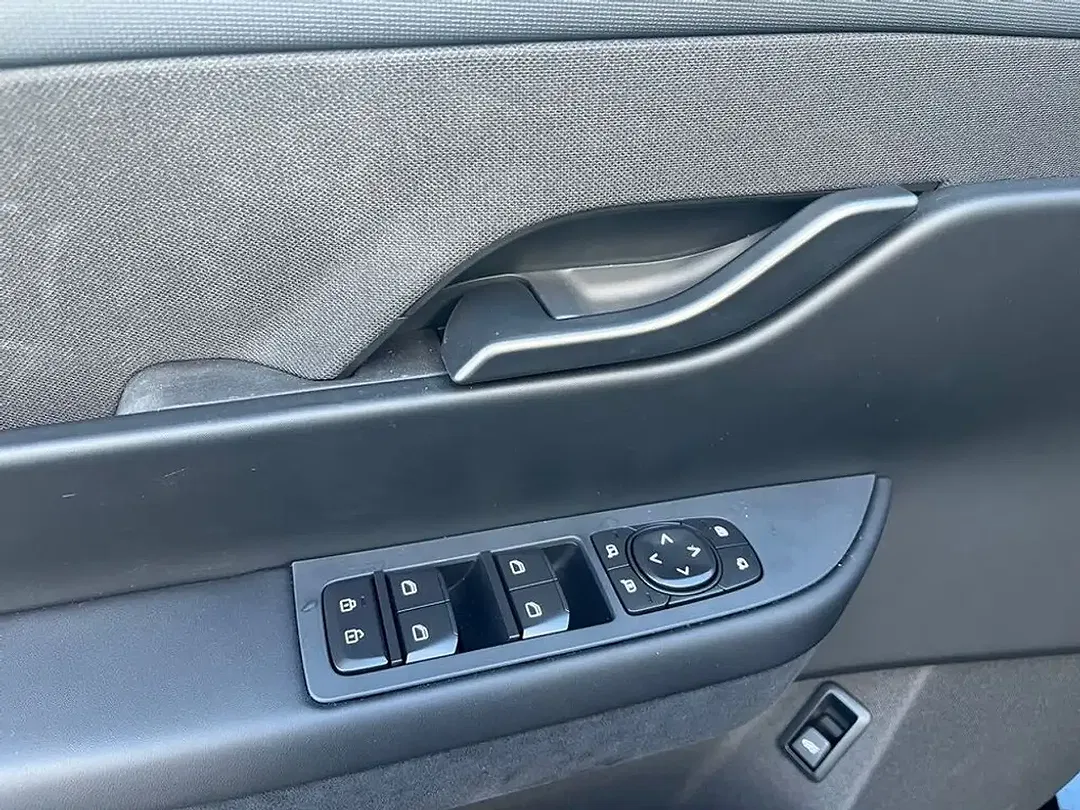 Fisker Ocean 113 kWh One - Thumbnail 8