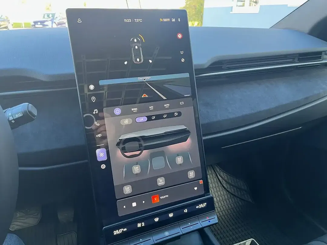 Fisker Ocean 113 kWh One - Thumbnail 9