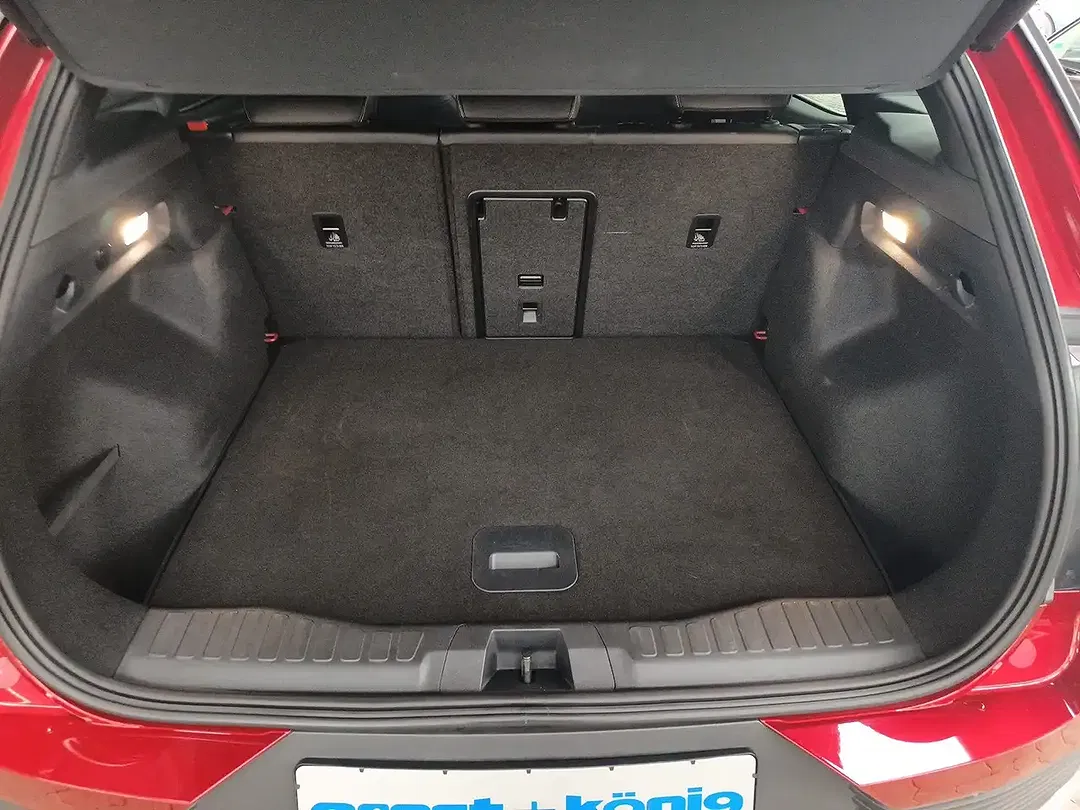 Ford Explorer Extended Range Premium - Thumbnail 8
