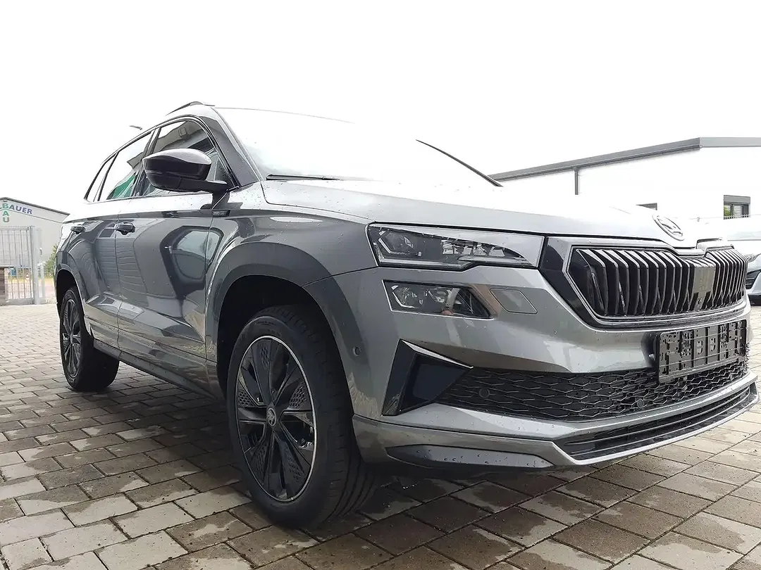 Skoda Karoq 1.5 TSI DSG Sportline - Thumbnail 3
