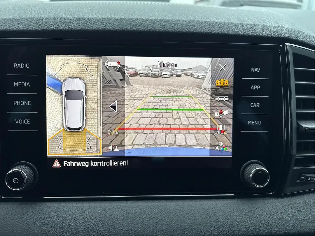 Skoda Karoq 1.5 TSI DSG Sportline - Thumbnail 7