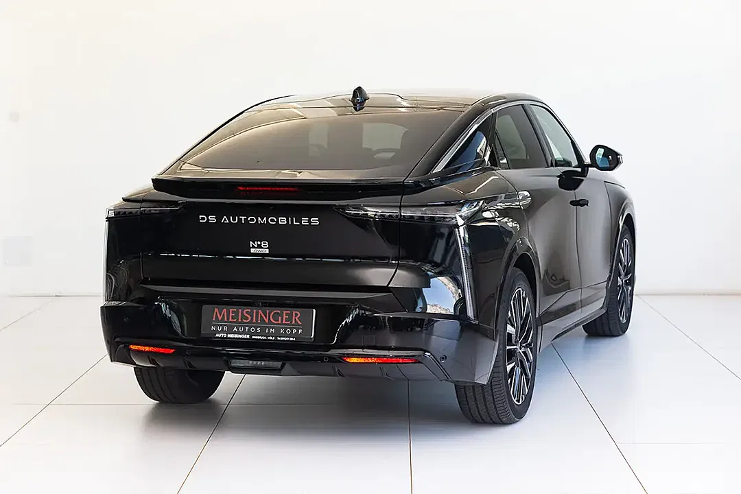 DS Automobiles N°8 - foto 2