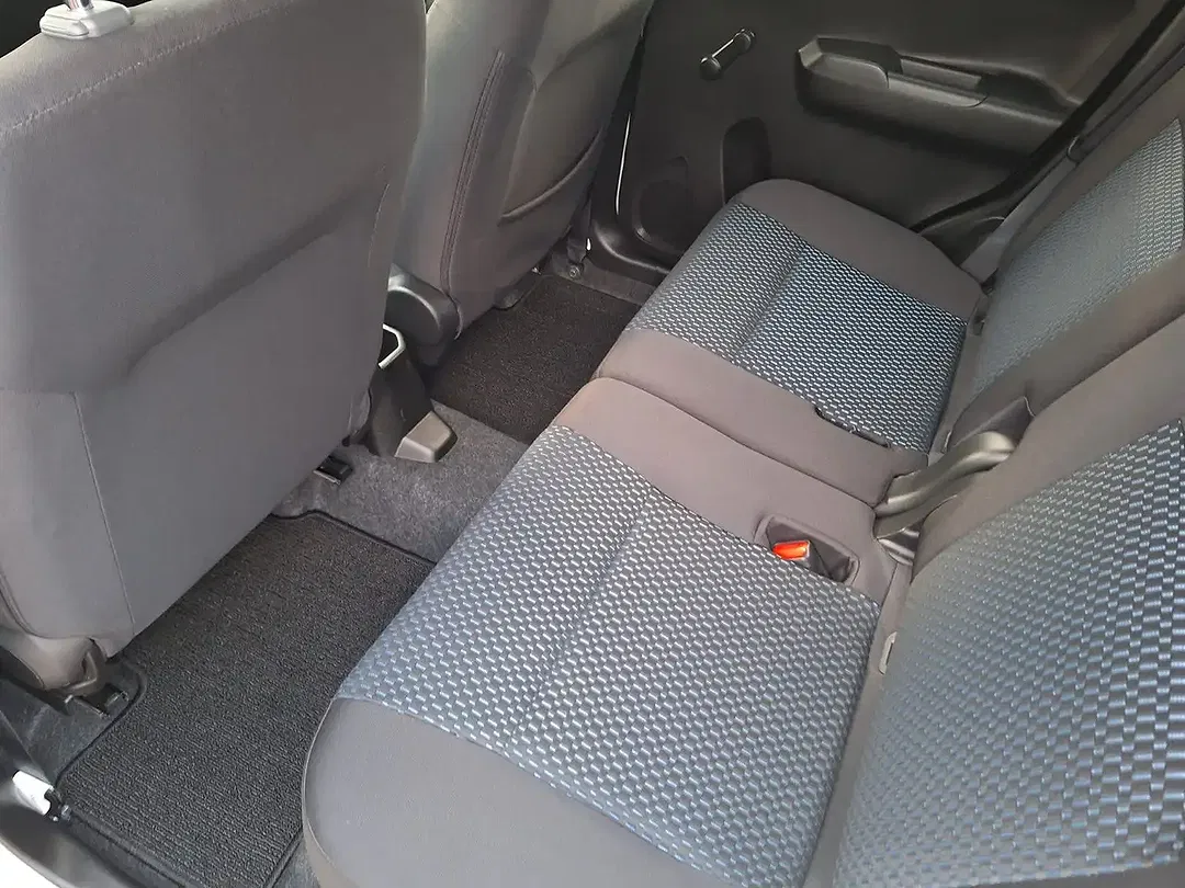 Suzuki Ignis Hybrid 1.2 Dualjet CVT - Thumbnail 12