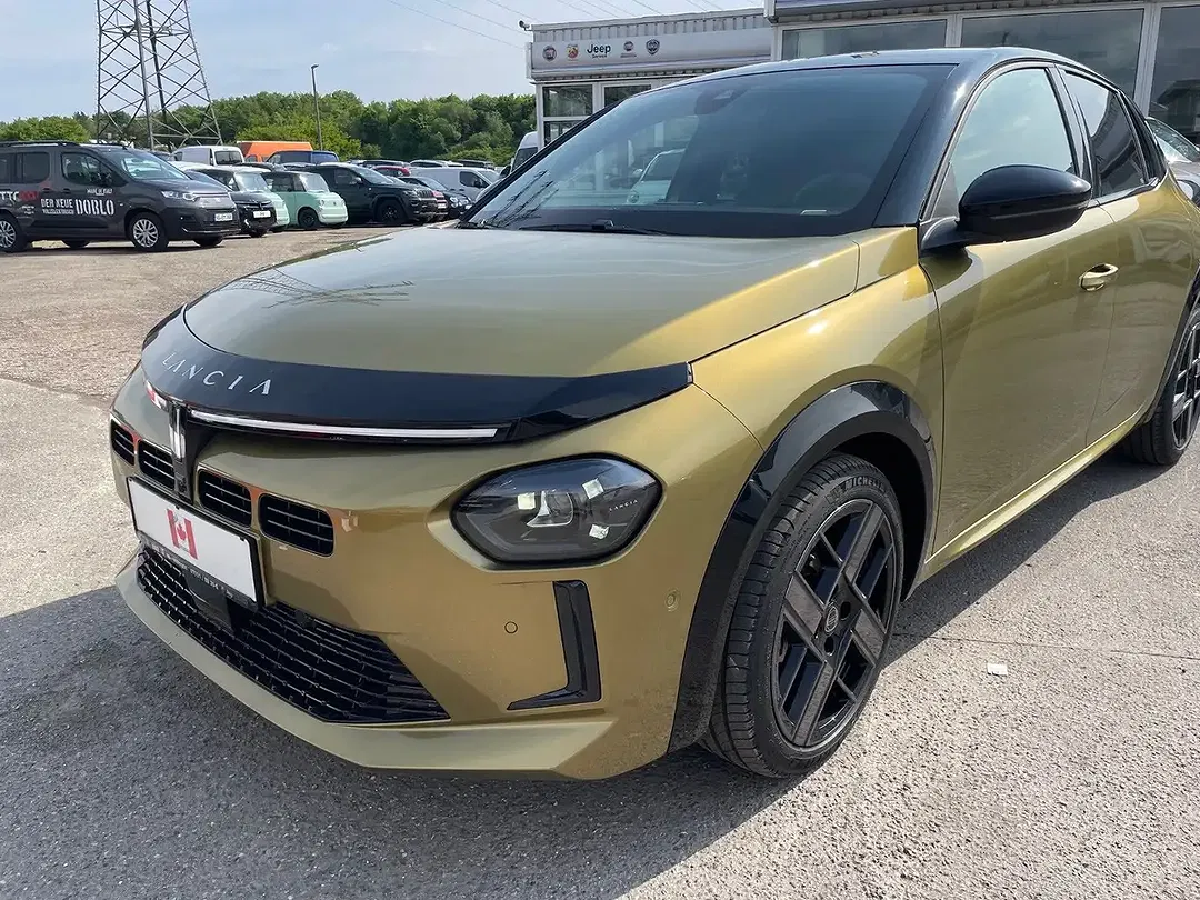 Lancia Ypsilon 1.2 MHEV AUT LX - foto 1