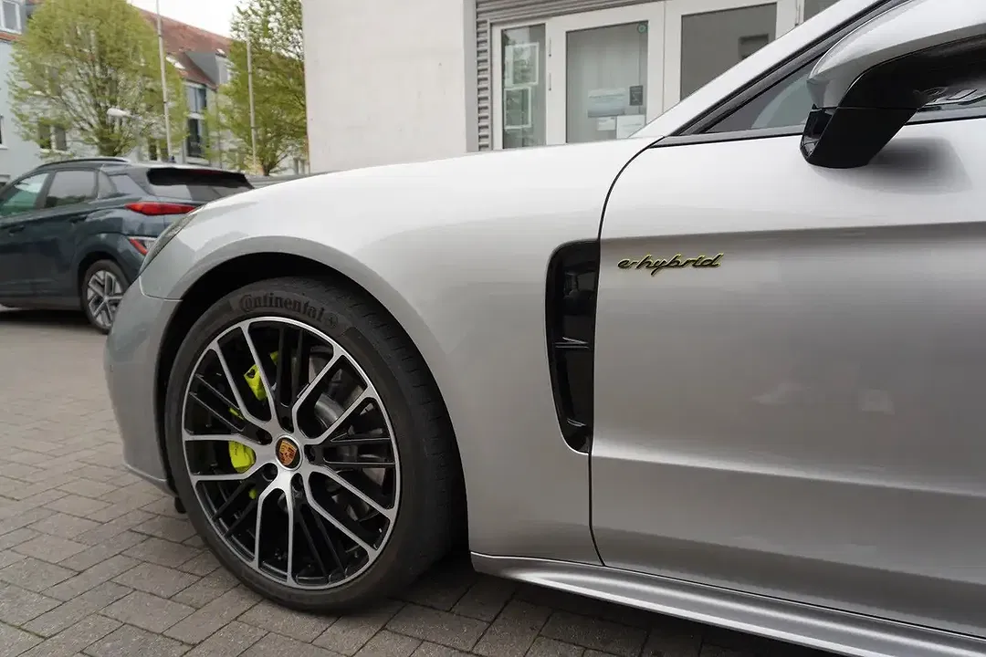 Porsche Panamera E-Hybrid 4 Sport Design - Thumbnail 3