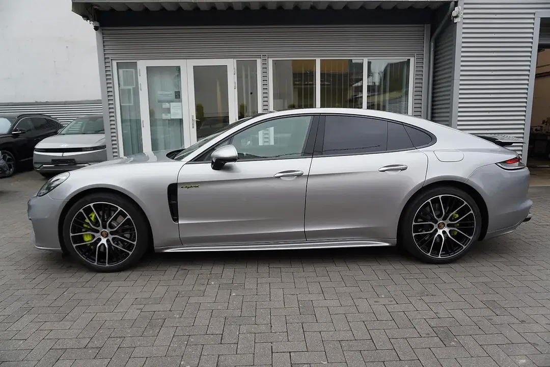 Porsche Panamera E-Hybrid 4 Sport Design - Thumbnail 4