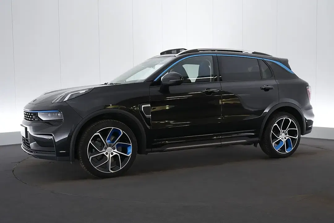 Lynk & Co 01 - Thumbnail 12