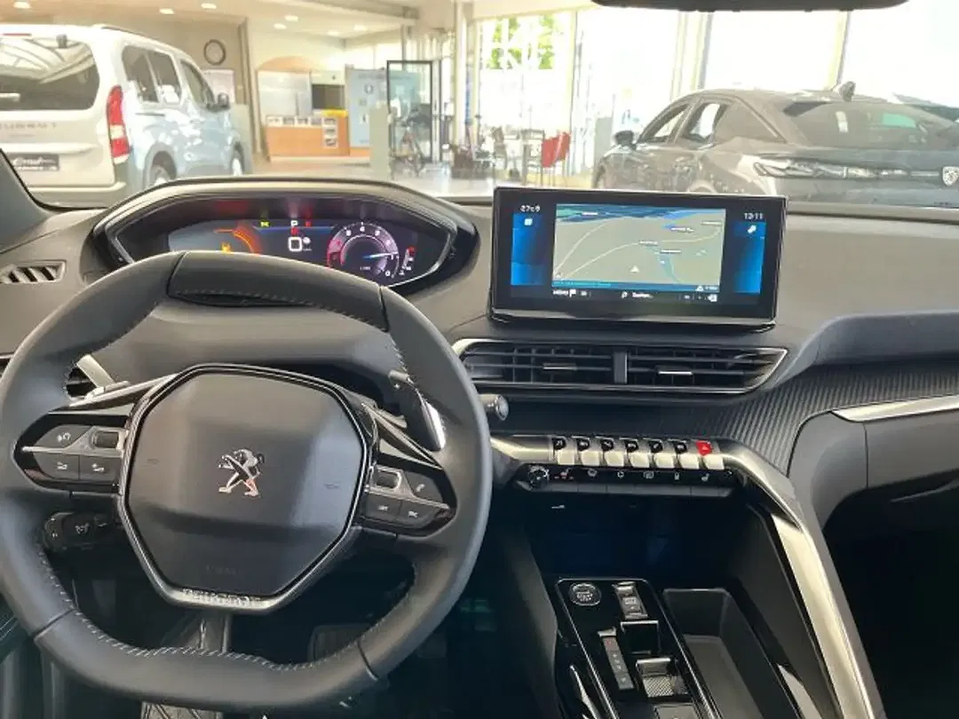 Peugeot 5008 130 PureTech EAT8 Allure Pack - Thumbnail 12