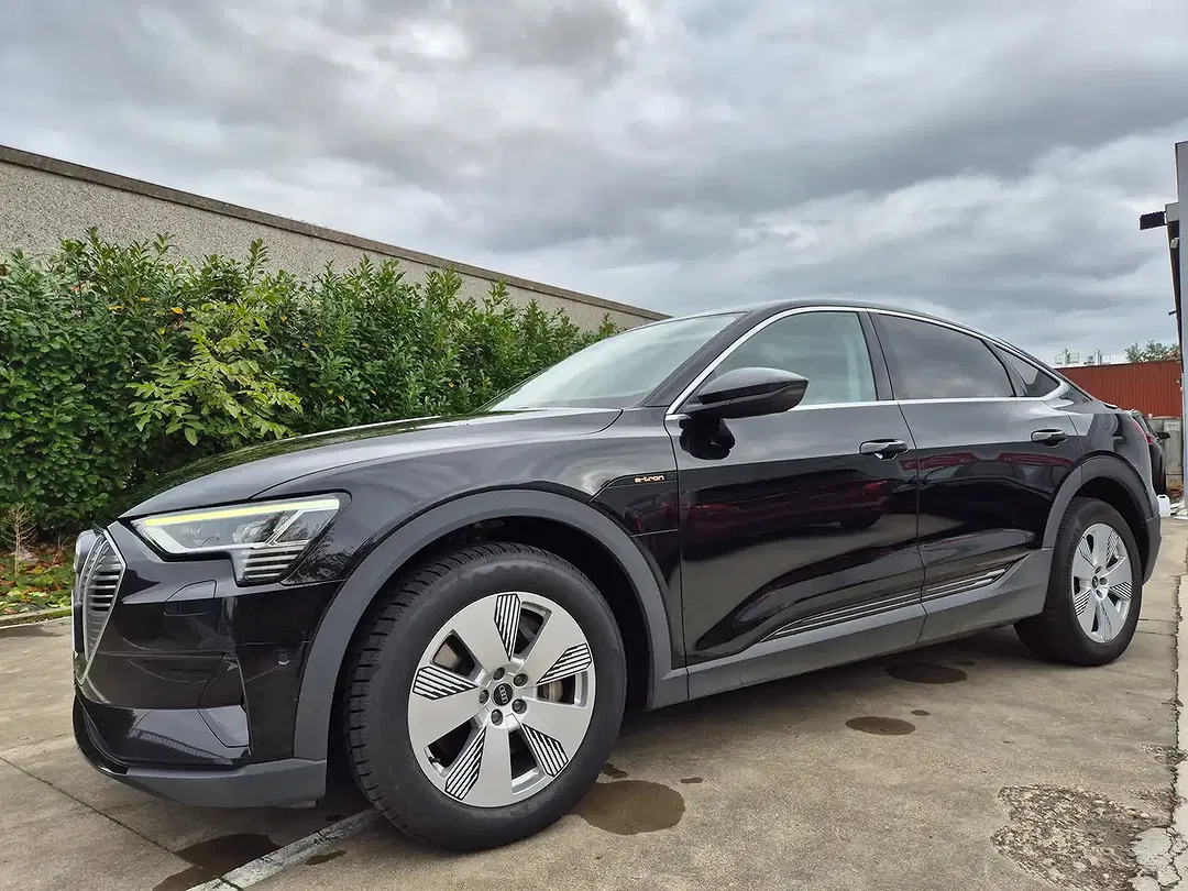 Audi e-tron 50 quattro Sportback - Thumbnail 6