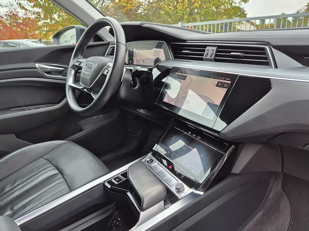 Audi e-tron 50 quattro Sportback - Thumbnail 8
