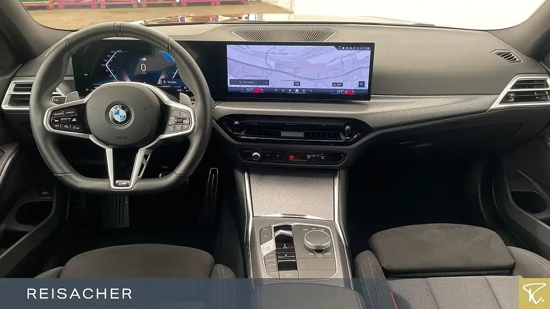 BMW 320 xDrive M Sport - Thumbnail 6