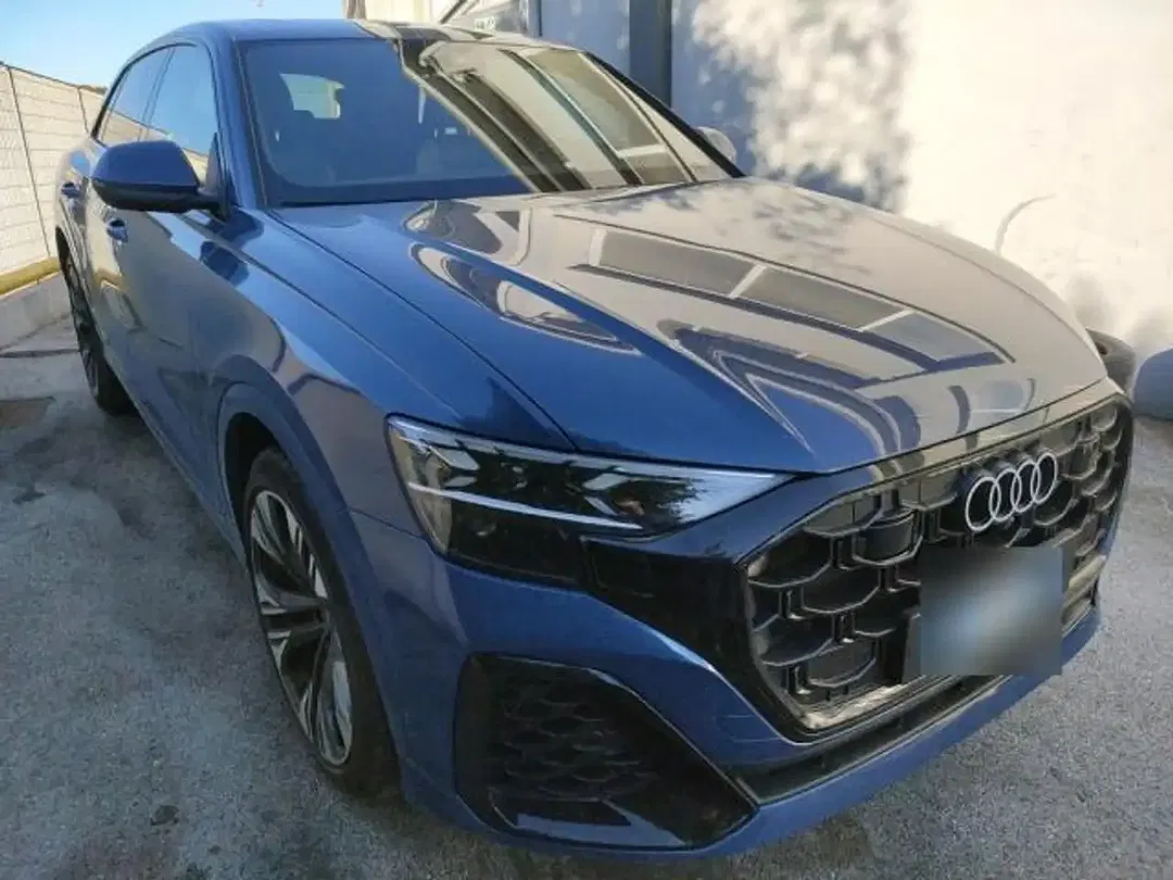 Audi Q8 S line - Thumbnail 4