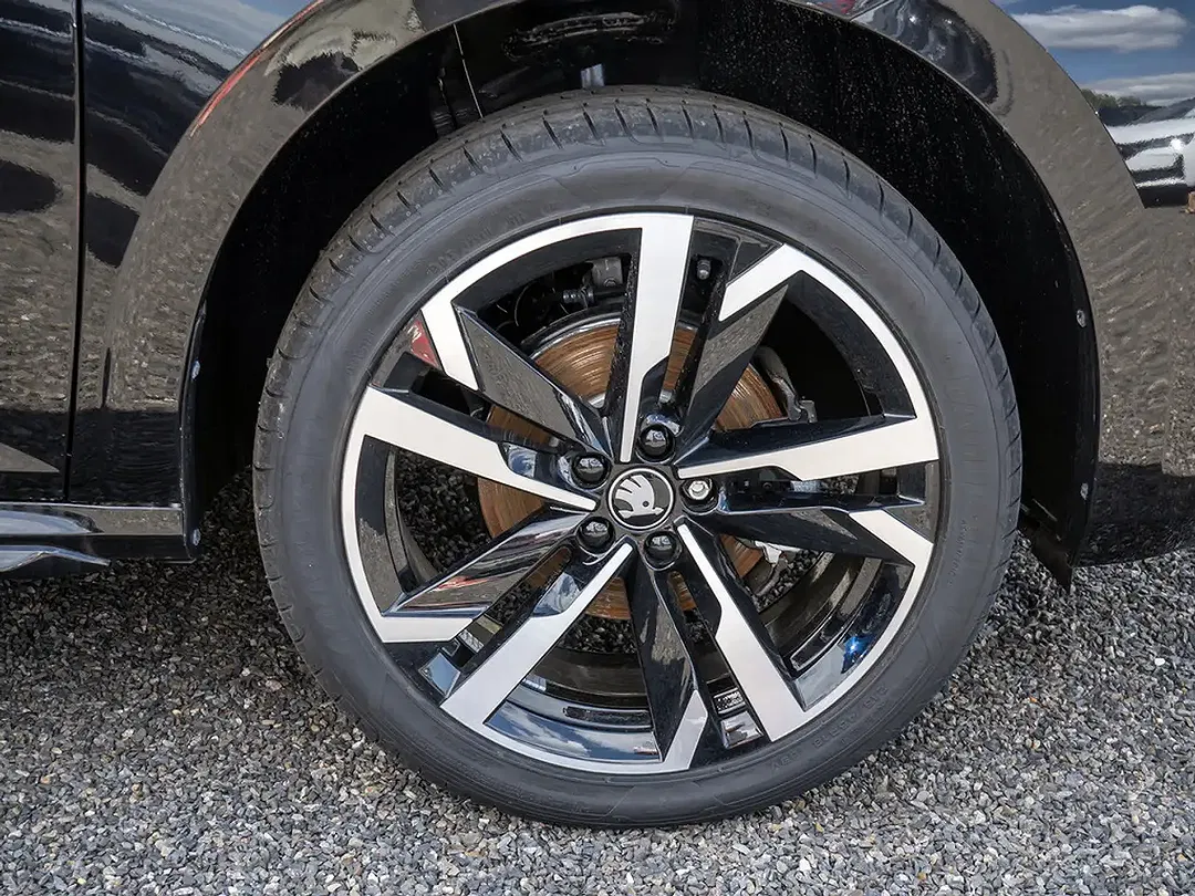 Skoda Kamiq 1.5 TSI Monte Carlo - Thumbnail 5