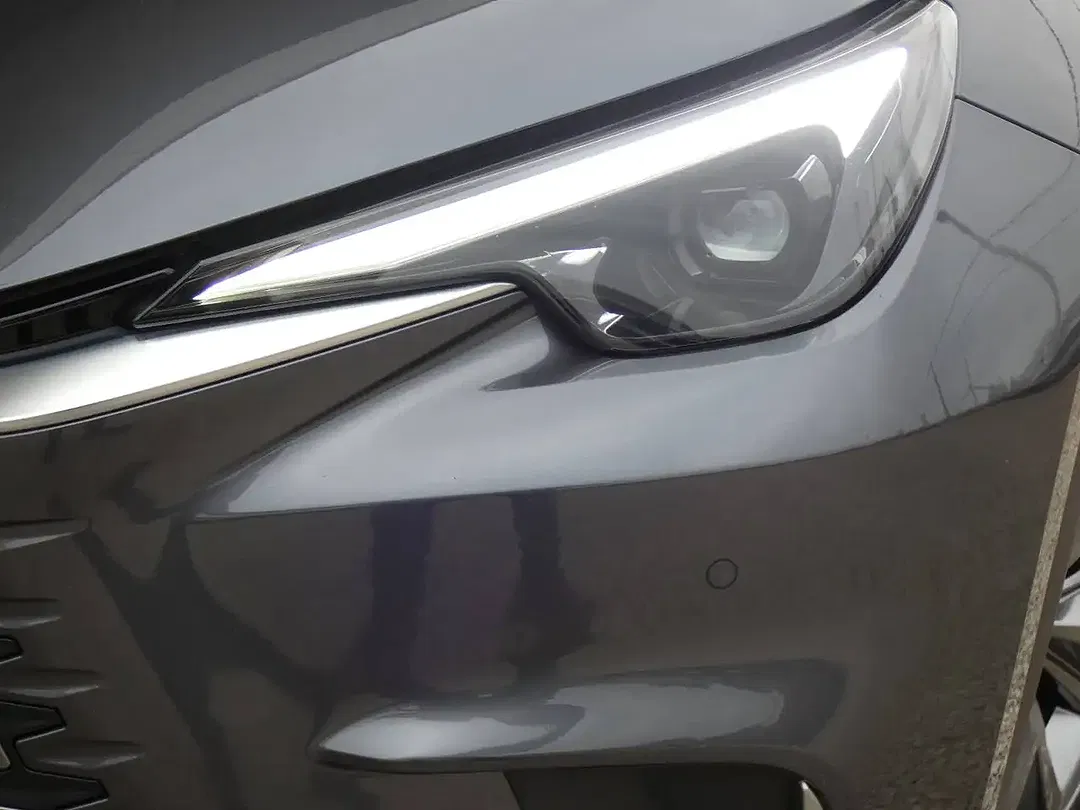 Lexus LBX Hybrid Elegant - Thumbnail 3