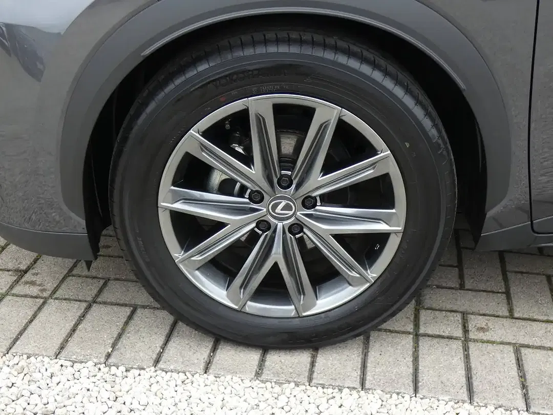 Lexus LBX Hybrid Elegant - Thumbnail 4