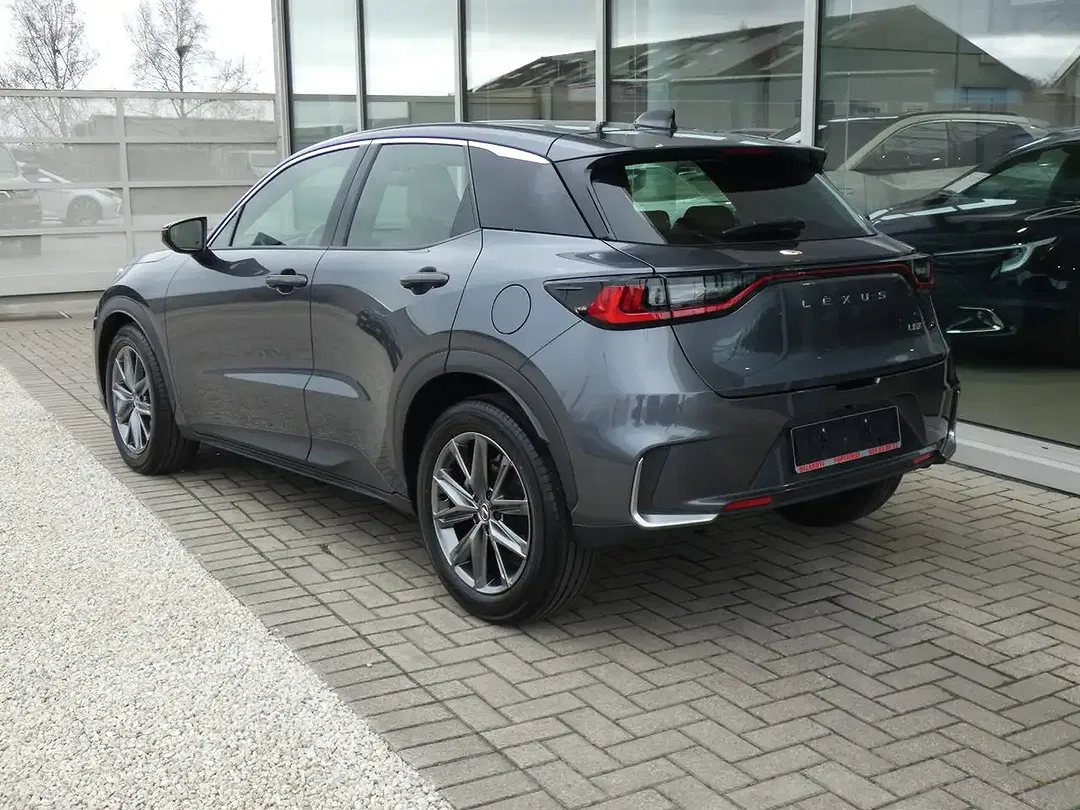 Lexus LBX Hybrid Elegant - Thumbnail 6