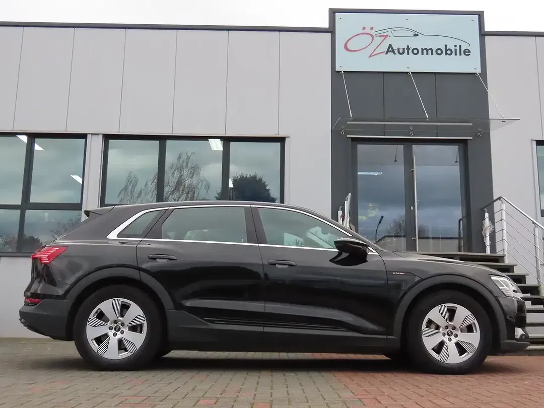 Audi e-tron 50 quattro - Thumbnail 8