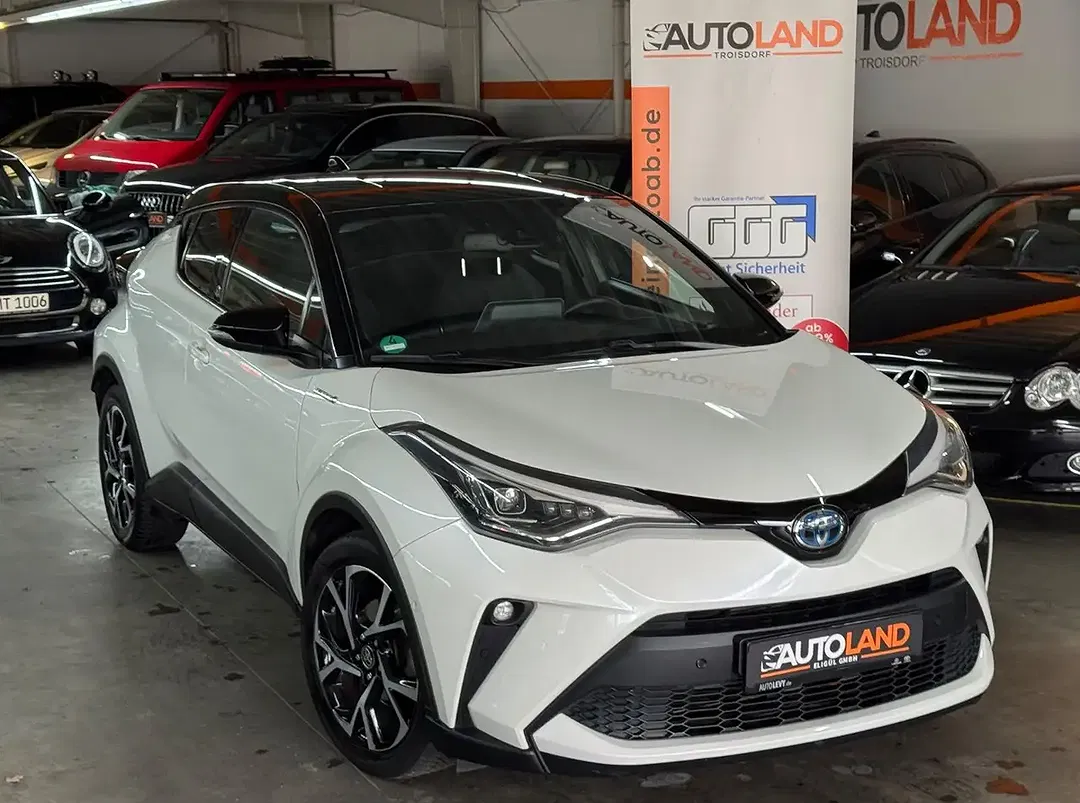 Toyota C-HR Hybrid Team Deutschland - Thumbnail 3