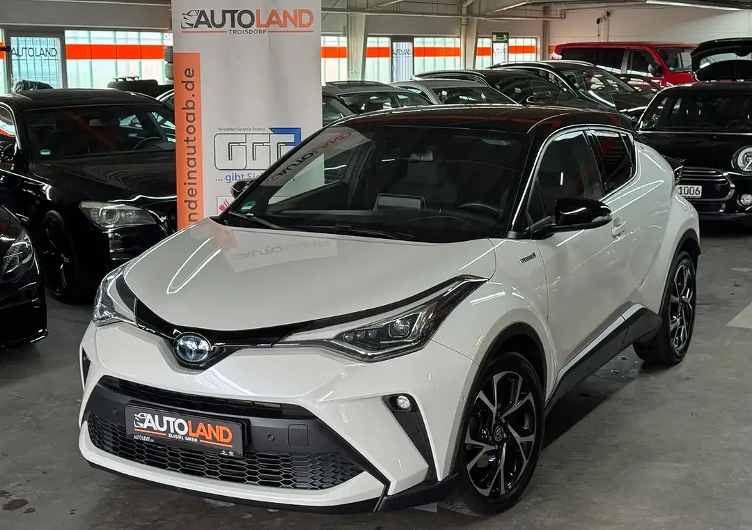 Toyota C-HR Hybrid Team Deutschland - Thumbnail 4