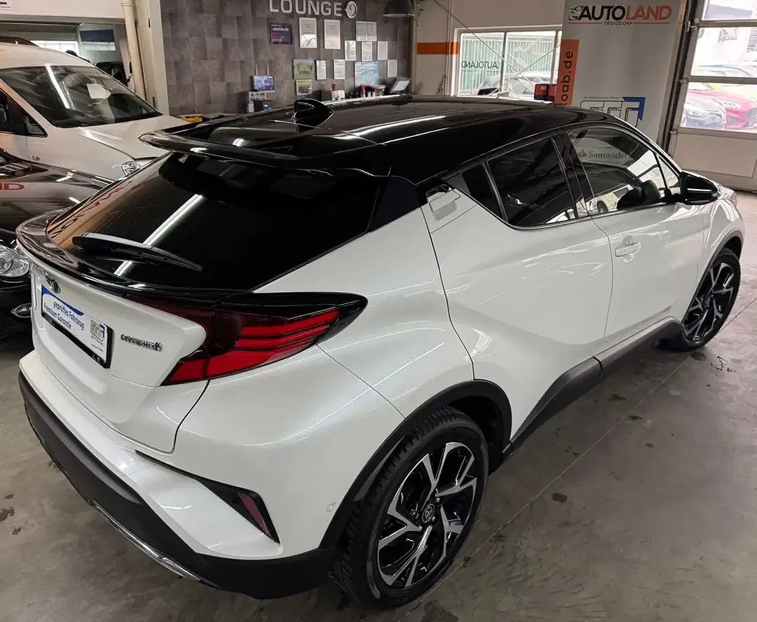 Toyota C-HR Hybrid Team Deutschland - Thumbnail 7