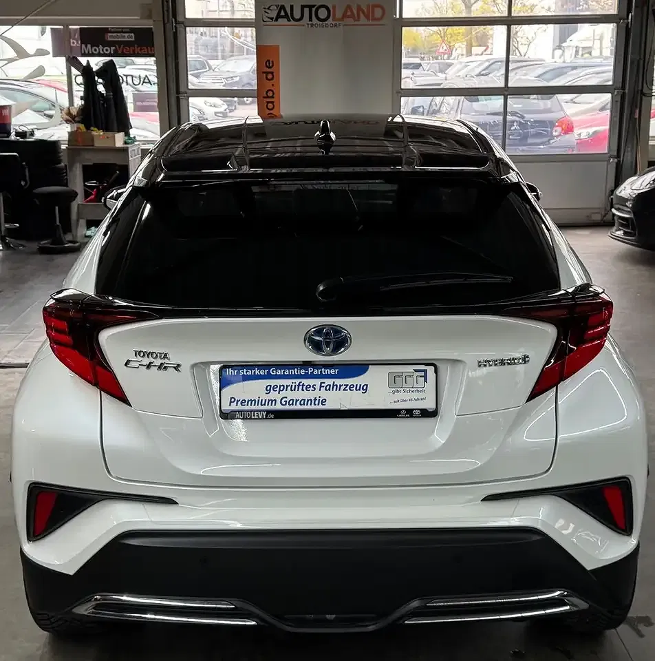 Toyota C-HR Hybrid Team Deutschland - Thumbnail 8