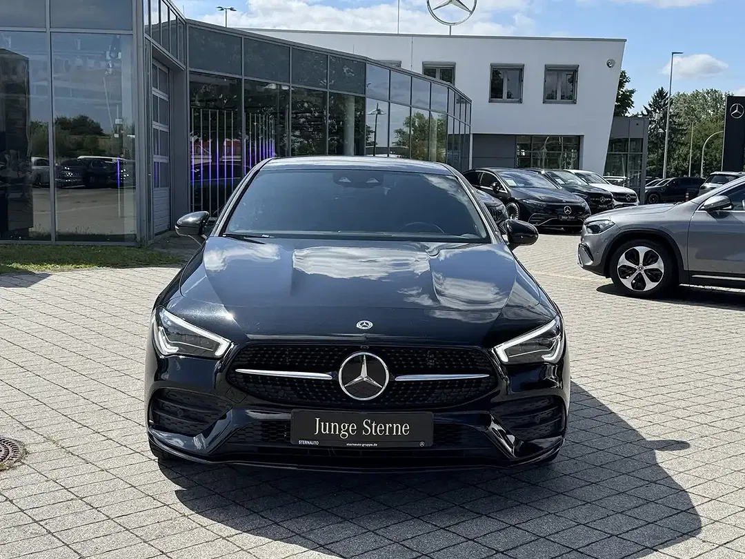 Mercedes-Benz CLA 250 AMG Line Edition - Thumbnail 1