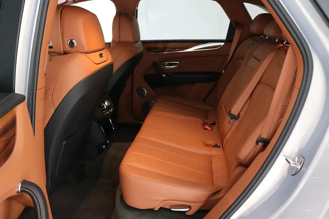 Bentley Bentayga Hybrid 4WD - Thumbnail 11