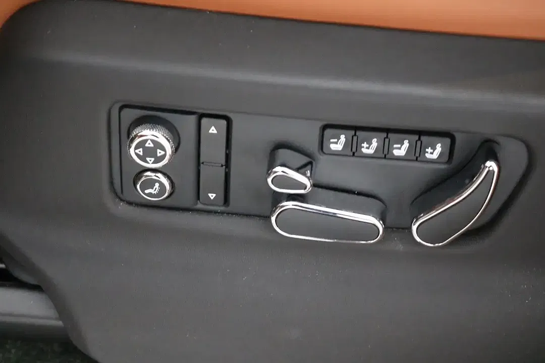 Bentley Bentayga Hybrid 4WD - Thumbnail 13