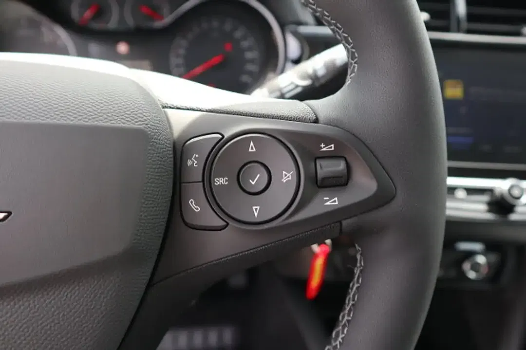 Opel Corsa Edition - Thumbnail 8