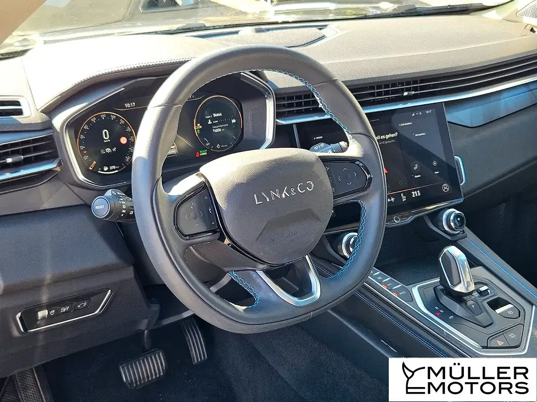 Lynk & Co 01 - Thumbnail 12