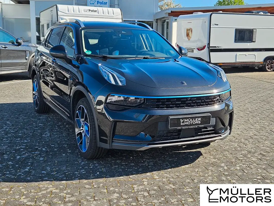 Lynk & Co 01 - Thumbnail 3