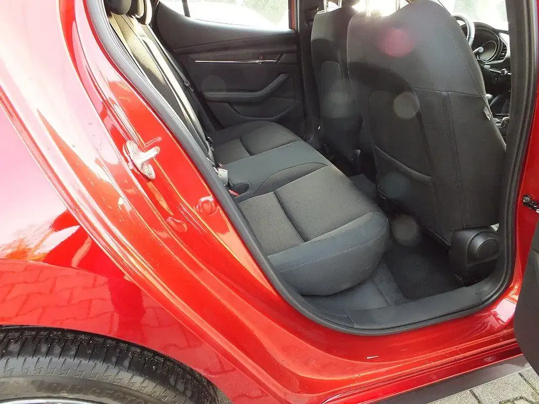 Mazda 3 2.0 SKYACTIV-G Hybrid Selection - Thumbnail 8