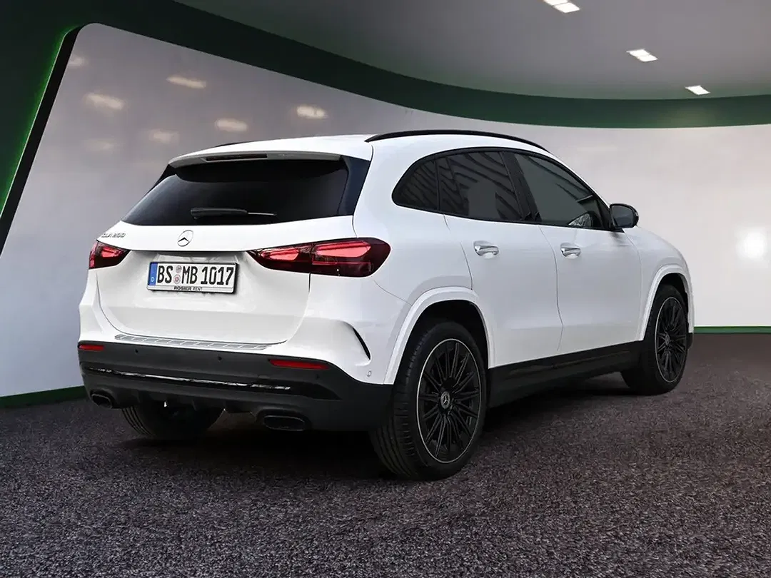 Mercedes-Benz GLA 200 AMG Line Night - Thumbnail 4