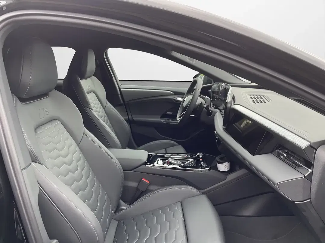 Audi A6 e-tron performance Avant S line - Thumbnail 12