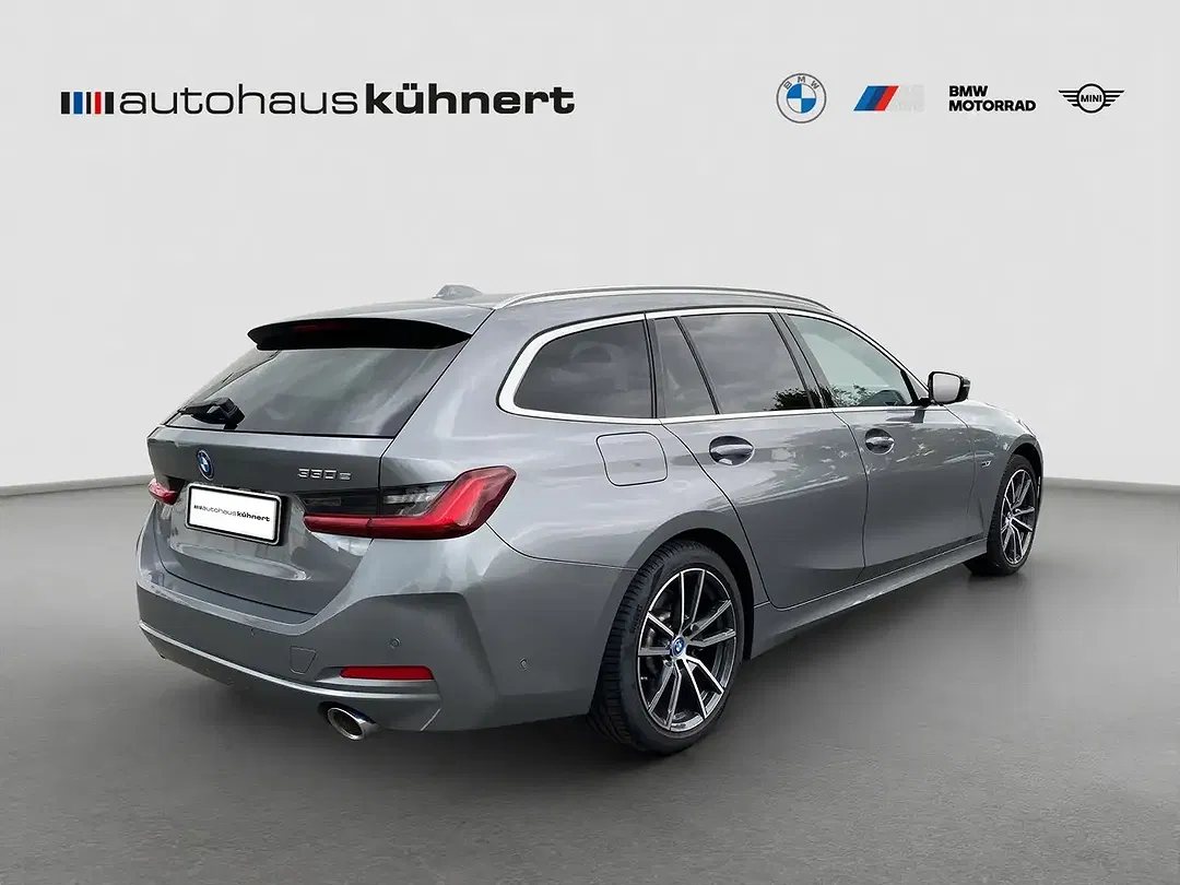 BMW 330 Touring - Thumbnail 6