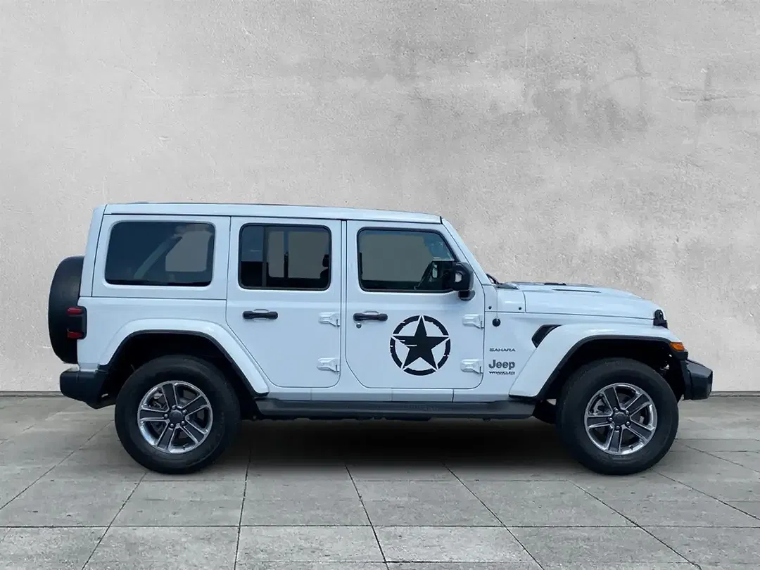 Jeep Wrangler Unlimited Sahara - Thumbnail 7