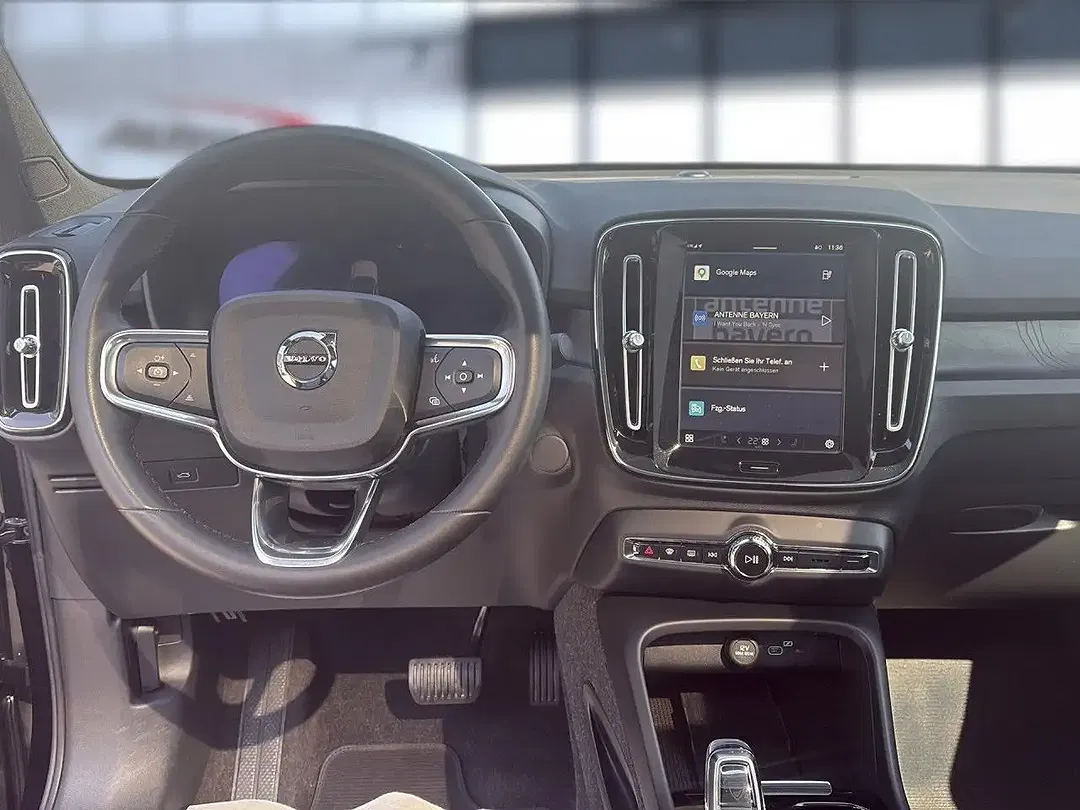 Volvo C40 EV Recharge Plus - Thumbnail 8