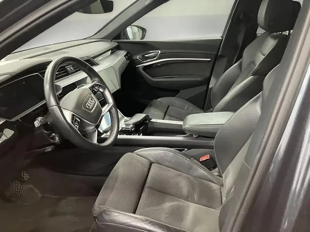 Audi e-tron 50 quattro S line - foto 7