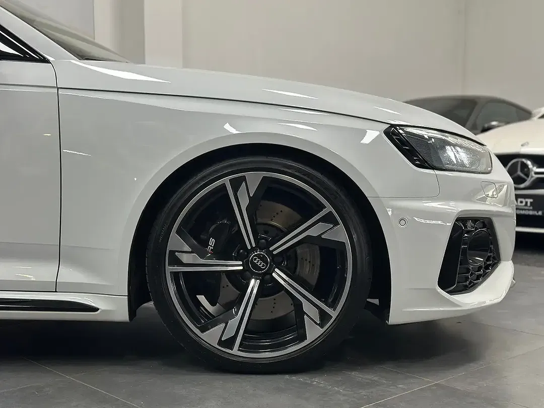 Audi RS4 2.9 TFSI quattro RS Avant - foto 2