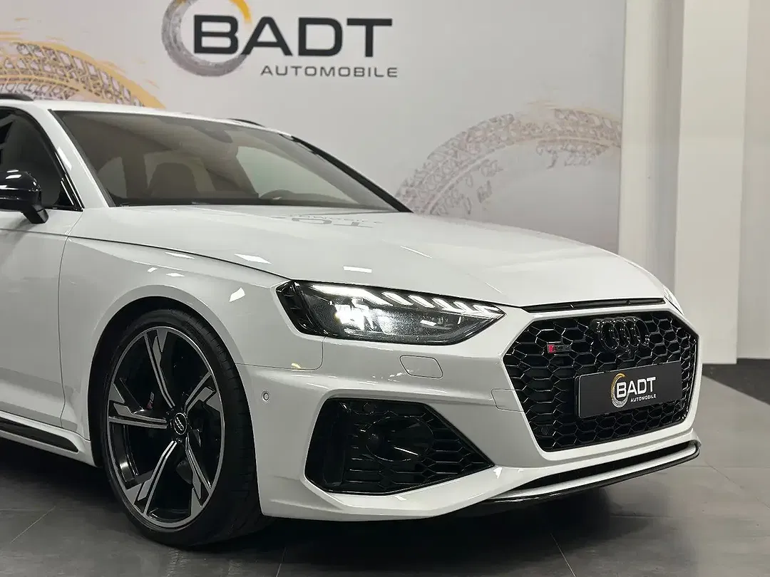 Audi RS4 2.9 TFSI quattro RS Avant - Thumbnail 3