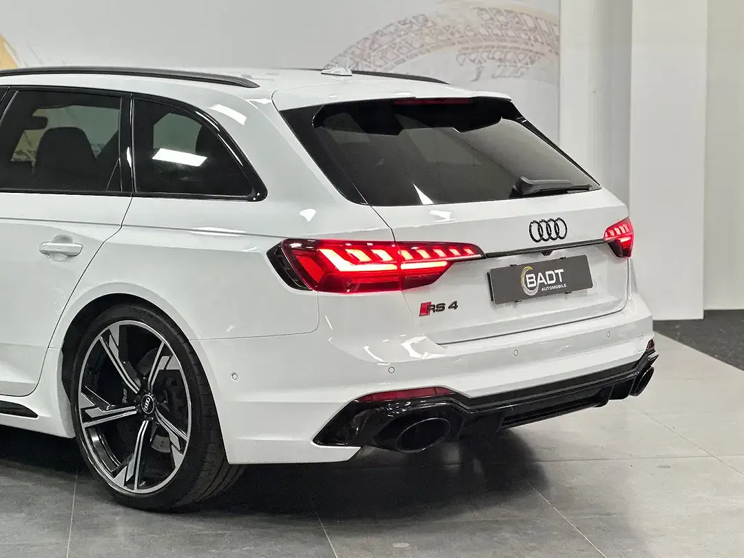 Audi RS4 2.9 TFSI quattro RS Avant - Thumbnail 7