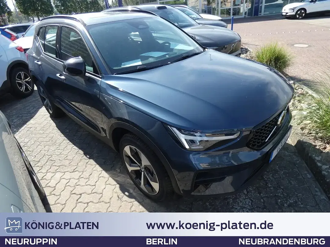 Volvo XC40 B3 Ultra Dark - foto 1