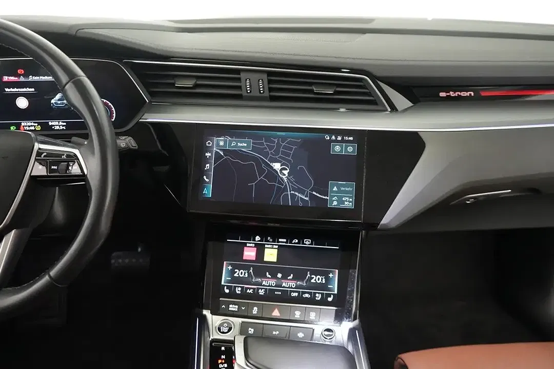 Audi Q8 e-tron 55 quattro S line - Thumbnail 13